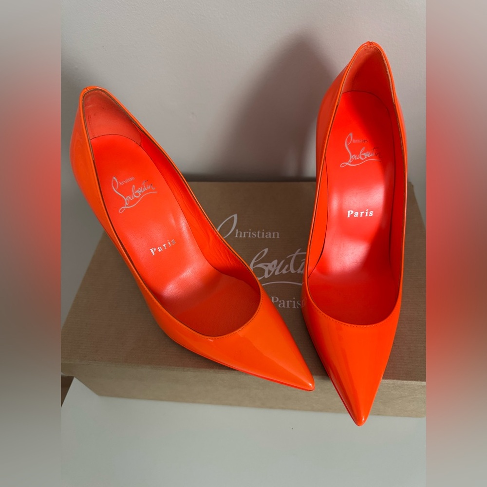 Christian Louboutin Shoes. Size 37. Color Orange. - Picture 8 of 8